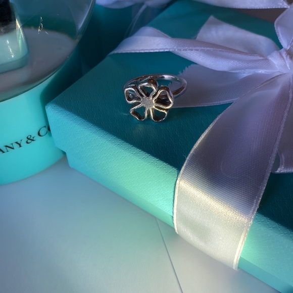 Tiffany & Co. Jewelry - Tiffany & Co Flower Sterling Silver ring